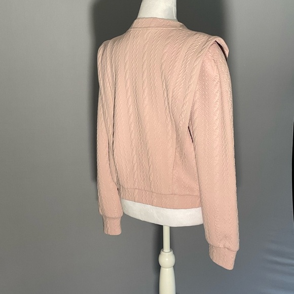 (Blank NYC) Sm Barbie Core Cable Knit Pattern With Cute Pleat Detail, Cuffs - Picture 5 of 16